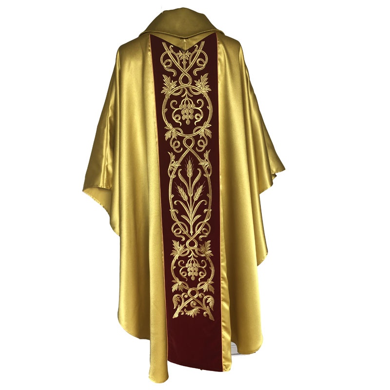Gold satin Chasuble Gold satin Chasuble