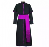 Roman cassock with purple trims